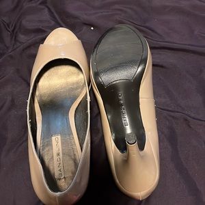 Bandalino tan heels size 9